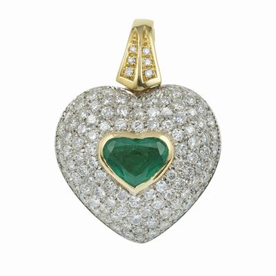 Pendente con smeraldo e pavé di diamanti, montatura in oro giallo e oro bianco 750/1000