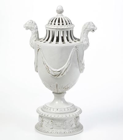 Vaso Bruciaprofumi.probabilmente Veneto, XX Secolo.