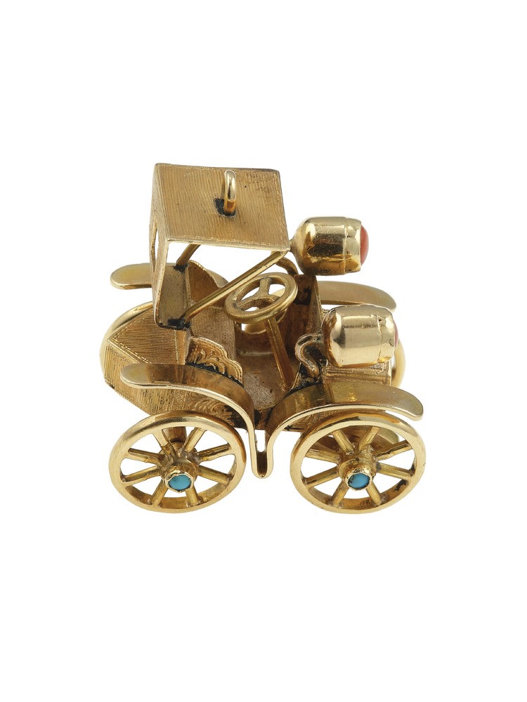 Pendente "automobile" con Corallo e Piccoli Turchesi