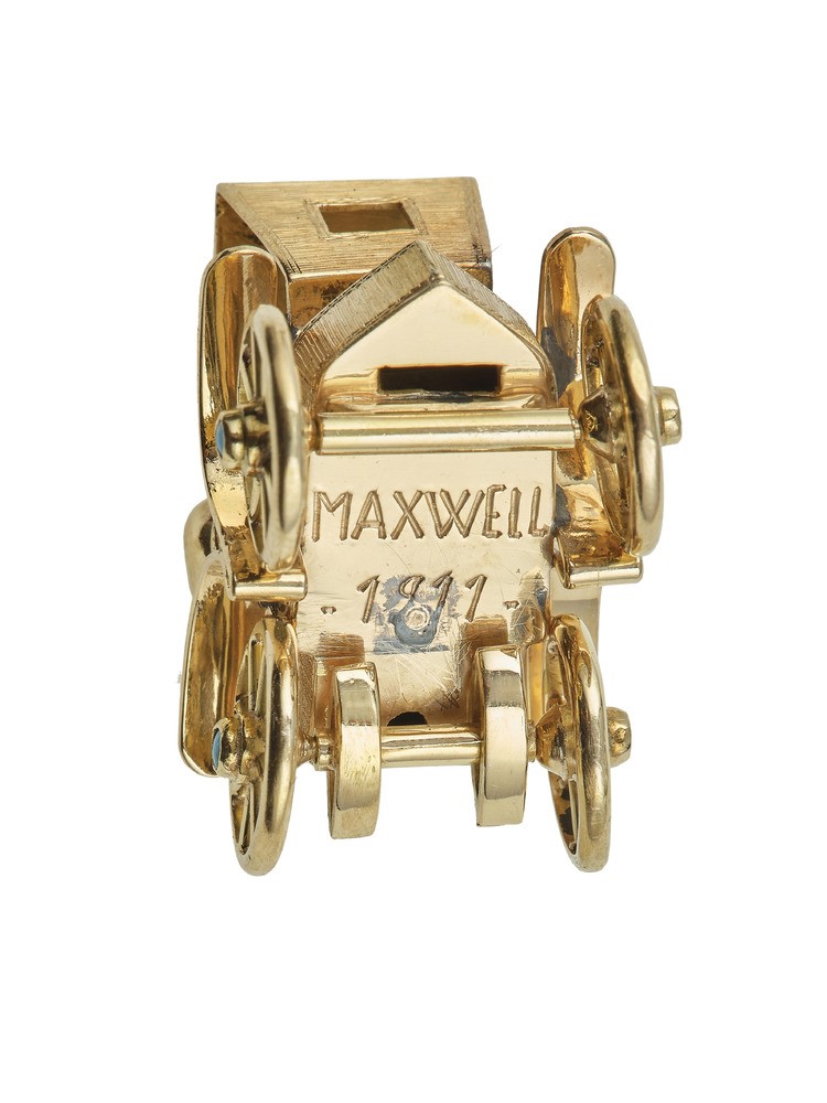 Pendente "automobile" con Corallo e Piccoli Turchesi