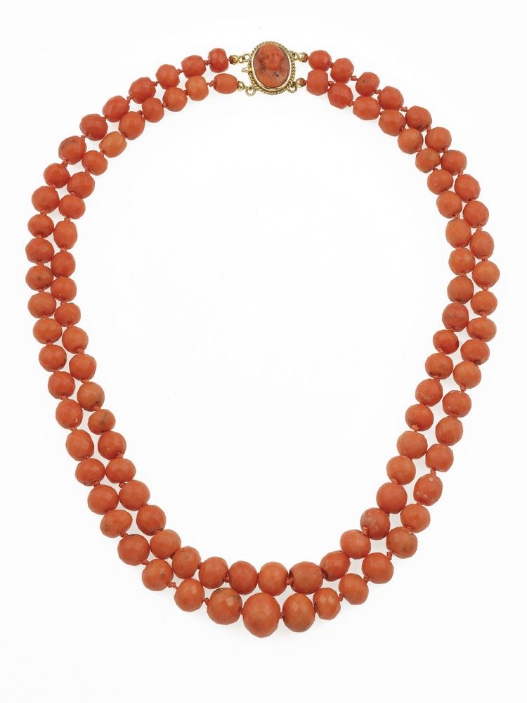 Collana a due fili di corallo mediterraneo  - Asta Fine Jewels - Cambi Casa d'Aste