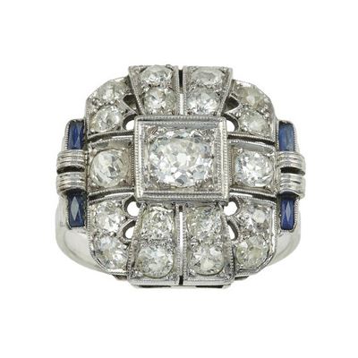 Anello con Diamanti e Piccoli Zaffiri