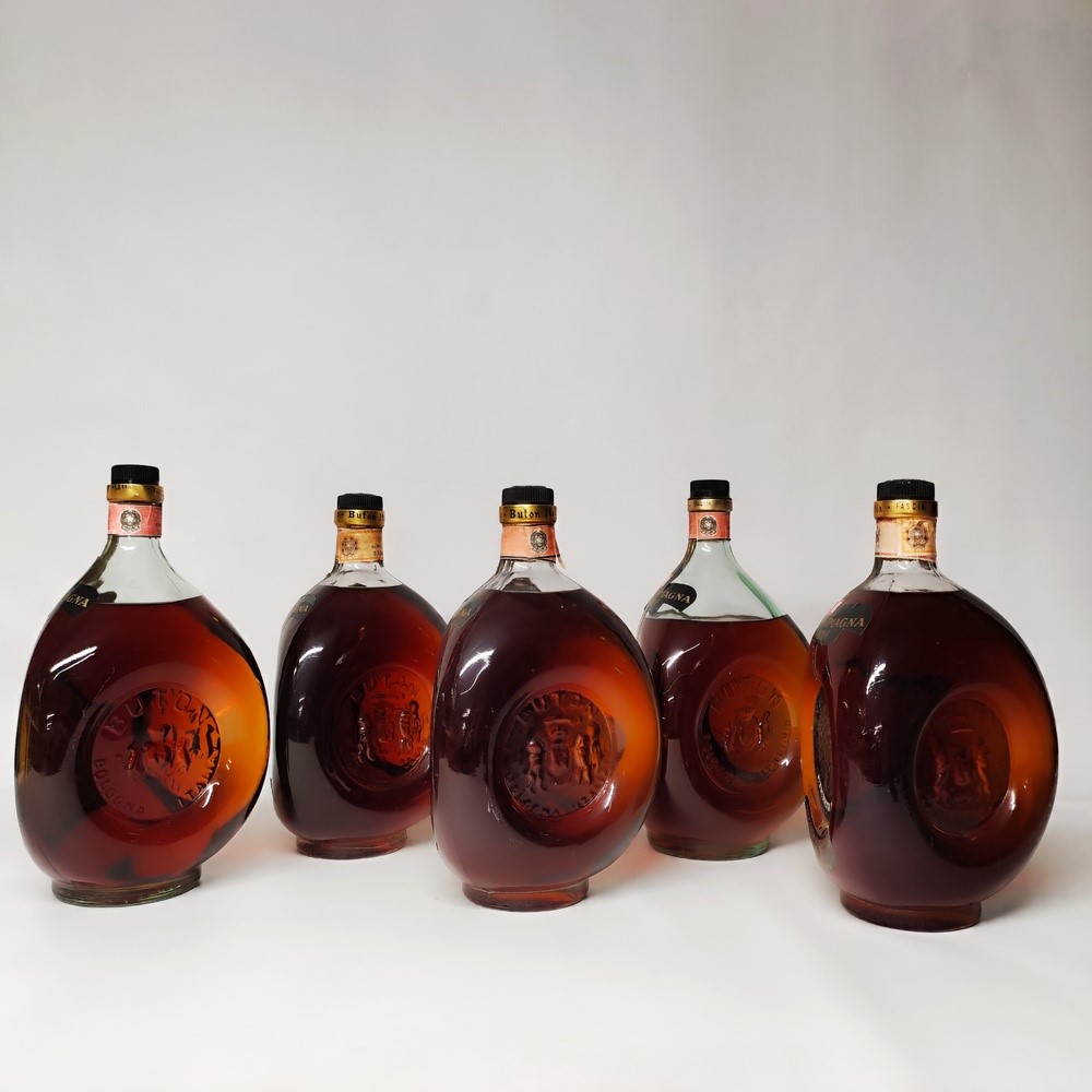 Buton Vecchia Romagna Etichetta Nera, Brandy