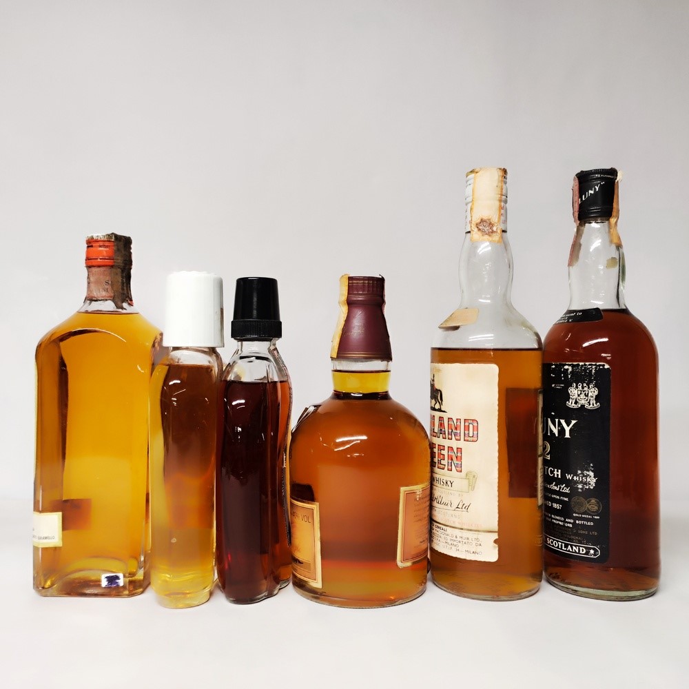 Old Whisky, Park Lane, Red Hills, Bell's, Highland Queen, Cluny, Scotch Whisky