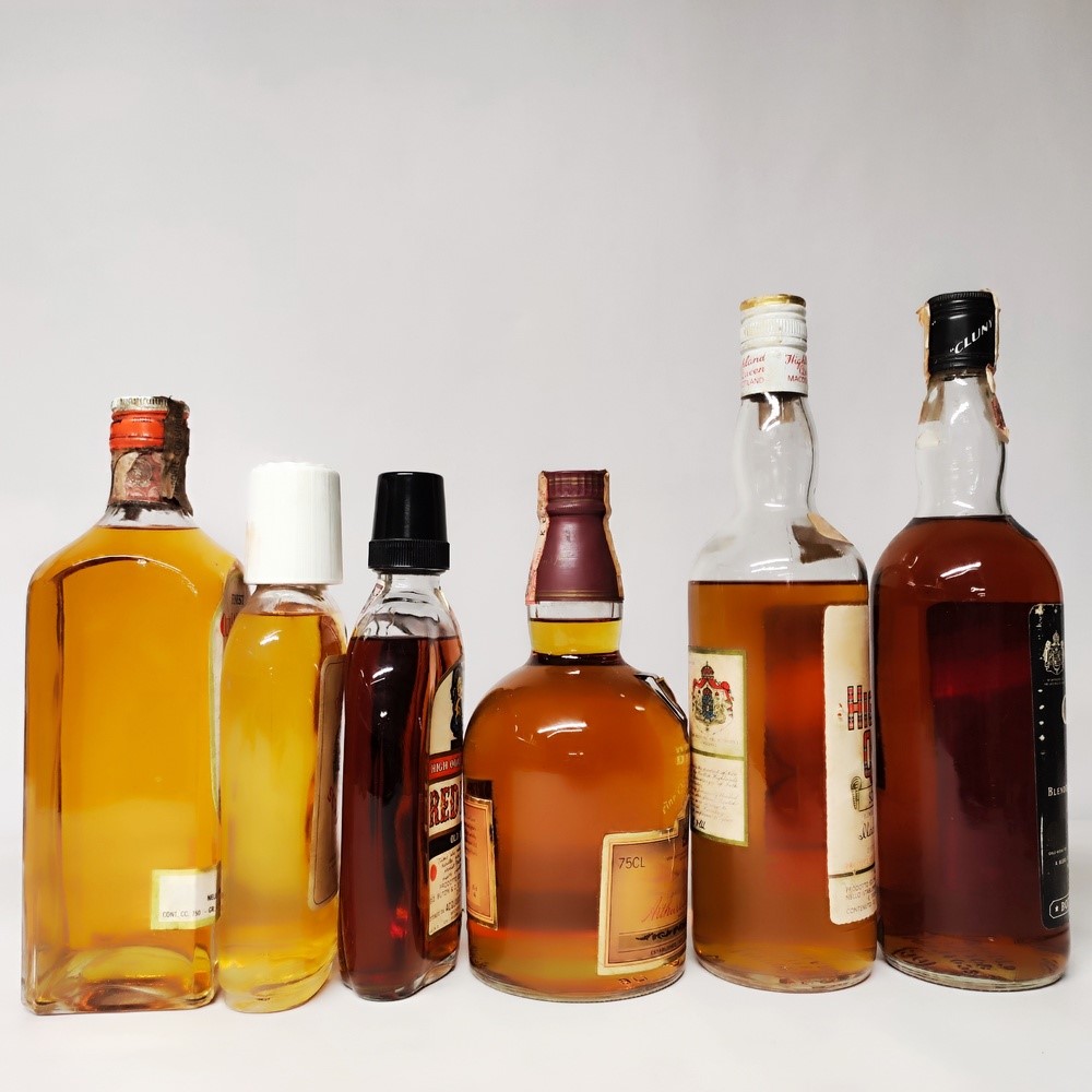 Old Whisky, Park Lane, Red Hills, Bell's, Highland Queen, Cluny, Scotch Whisky