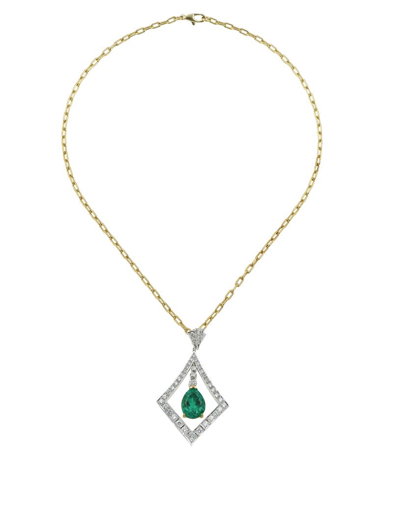 Girocollo con pendente con smeraldo Colombia di ct 6.49 circa e diamanti  - Asta Fine Jewels - Cambi Casa d'Aste
