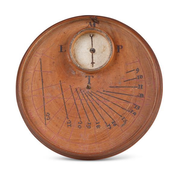 Orologio solare entro scatola rotonda. XVII-XVIII secolo