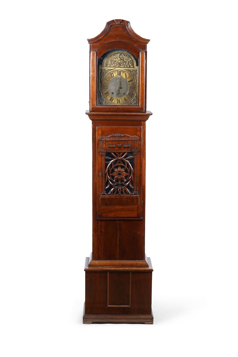 Antico orologio a torre con cassa intagliata  - Asta Pendole e orologi  - Cambi Casa d'Aste