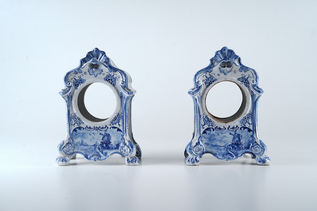 Lotto di N. 5 Casse in Maiolica Dipinta Tipo Delft