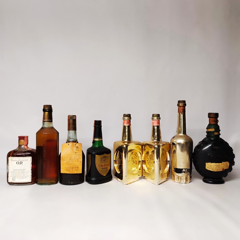 Oro Pilla, Buton, Camel, Kansas, Brandy