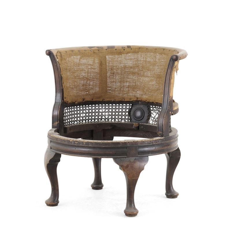 Poltrona in legno intagliato e imbottita. XIX-XX secolo  - Auction Antique - Cambi Casa d'Aste