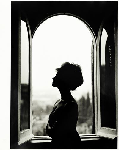 Claudia Cardinale alla Finestra