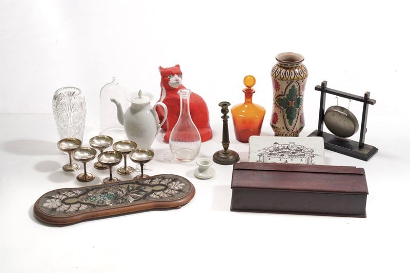 Lotto di oggetti vari in differenti materiali  - Auction Antique - Cambi Casa d'Aste