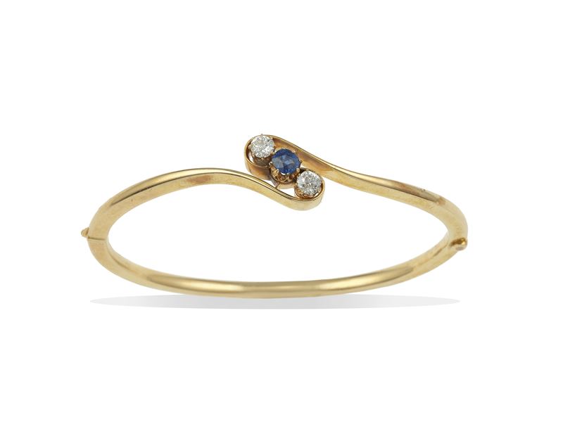 Gold, sapphire and diamond bangle  - Auction Fine Jewels - Cambi Casa d'Aste