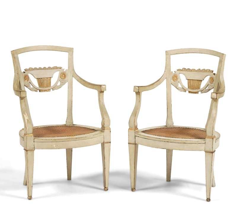 Coppia di sedie in legno intagliato e dipinto. XIX secolo  - Auction Antique - Cambi Casa d'Aste