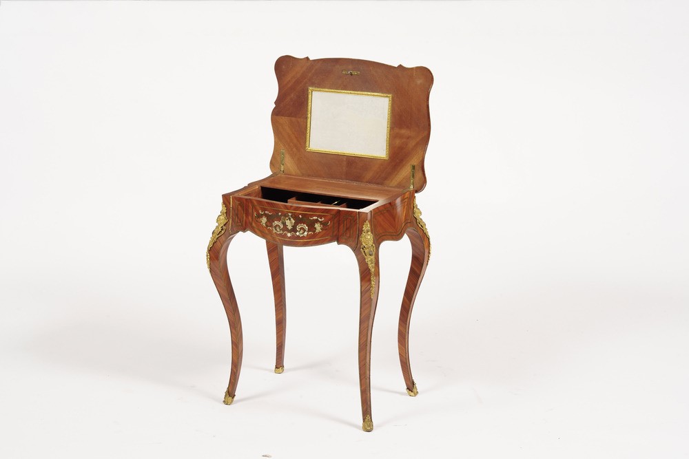 Toilette Napoleone III Lastronata ed Intarsiata. XIX Secolo
