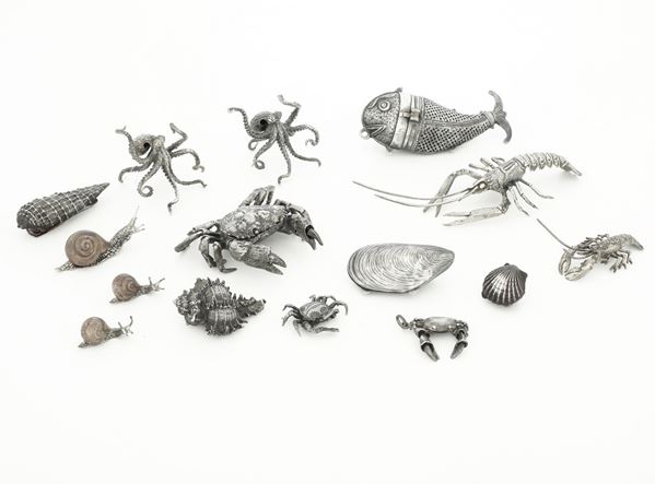 14 animali e oggetti a tema marino in argento. Varie manifatture italiane del XX secolo