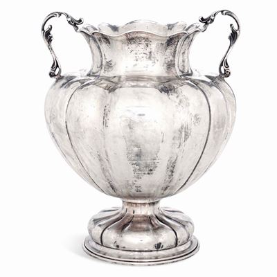Vaso. Argenteria Milanese della Prima Metà del XX Secolo. Argentiere F.a.r.o.