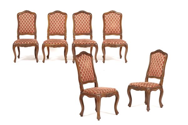 Sei sedie in legno intagliato. XIX-XX secolo