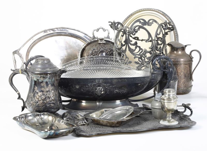 Lotto di oggetti in metallo argentato  - Auction Antique - Cambi Casa d'Aste