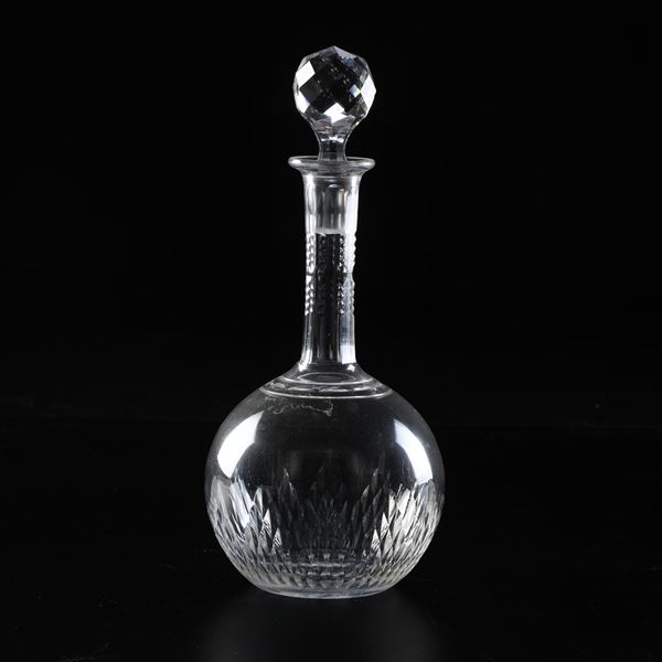 Bottiglia “Jeux d’orgue biseaux”. Francia, Manifattura Baccarat, inizio del XX secolo.