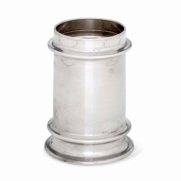 Glacette. Argenteria italiana del XX secolo. Marchio dell'argentiere consunto di difficile lettura (Guerci & C. , Alessandria ?)