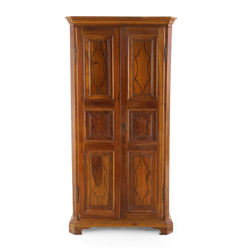 Armadietto in legno intagliato  - Asta Antiquariato - Cambi Casa d'Aste