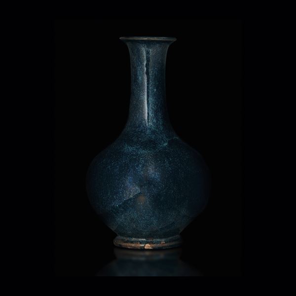 Vaso in porcellana Jun Type sui toni del blu, Cina, Dinastia Qing, epoca Qianlong (1736-1796) 