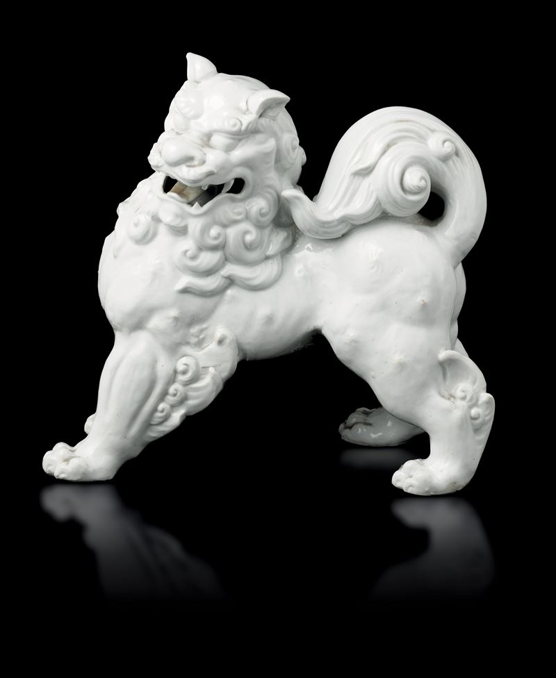 Figura di cane di Pho in porcellana, Giappone, Hirado, periodo Meiji (1868-1912)  - Auction Asian Art - II - Cambi Casa d'Aste