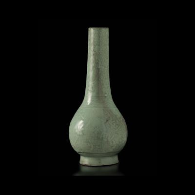 Vaso a Bottiglia in Porcellana Celadon Longquan, Cina, Dinastia Ming, XVI Secolo