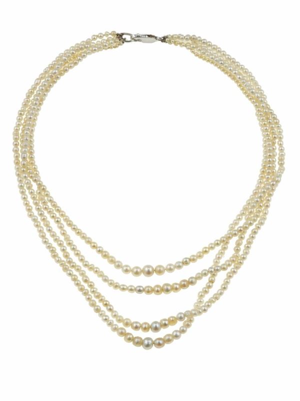 Natural pearl necklace. Gemmological Report CISGEM n. 15681