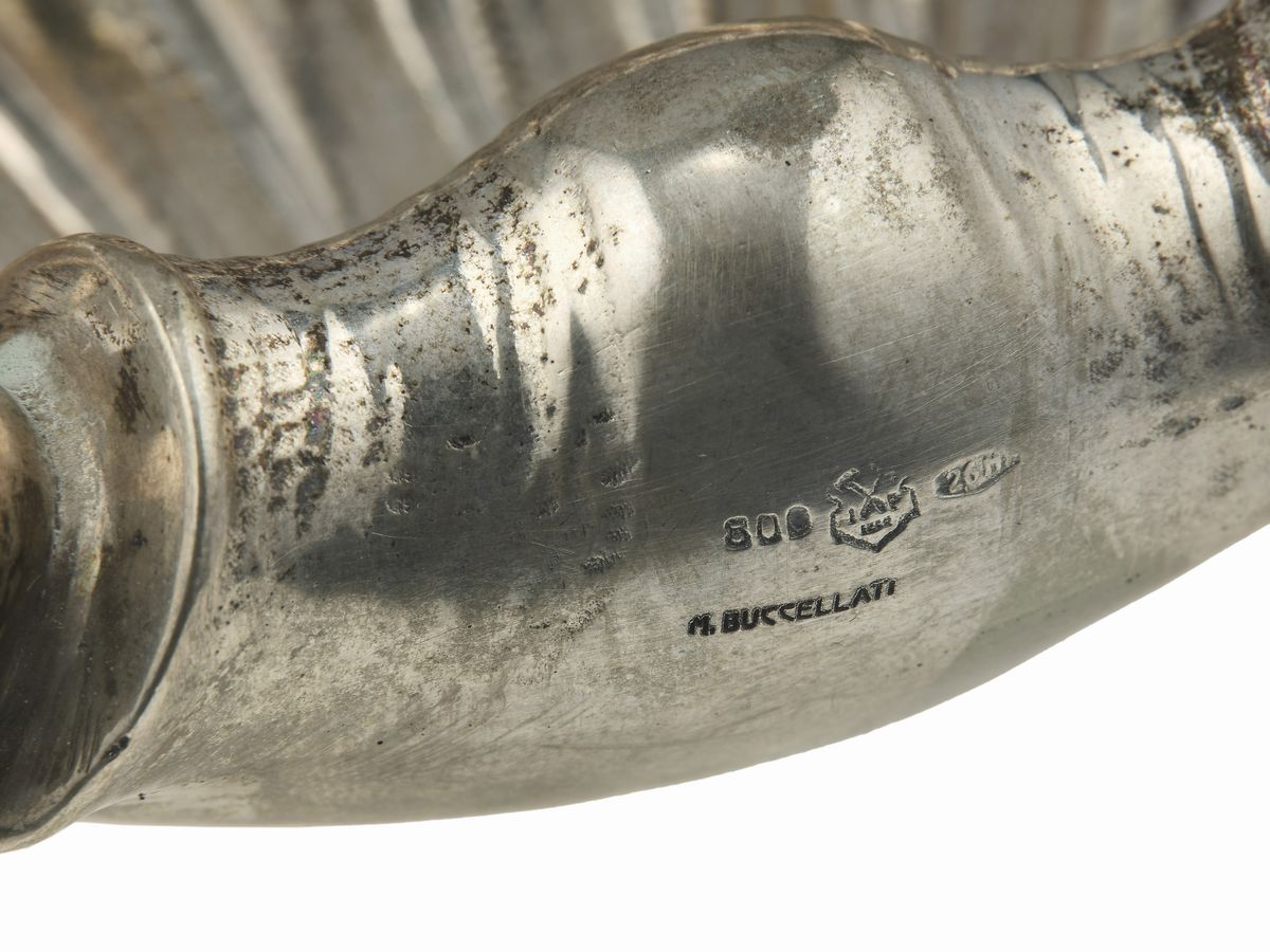 M. Buccellati, Portaoggetti a forma di conchiglia in argento 800