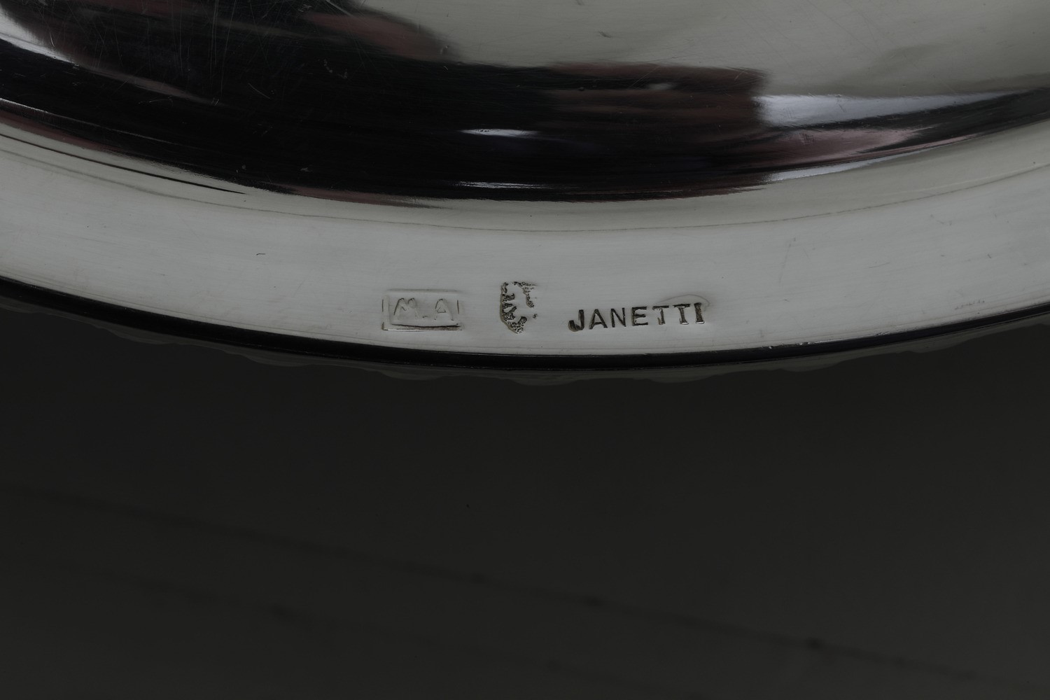 Dieci Piatti in Metallo Argentato, Jannetti