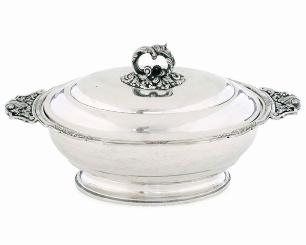 Zuppiera. Argenteria italiana del XX secolo. Argentiere Ricci & C. , Alessandria