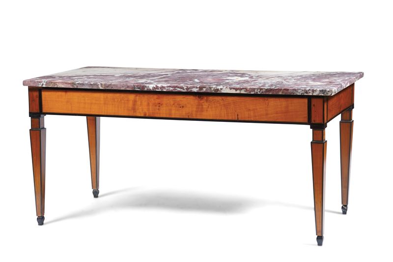 Tavolo lastronato con profili ebanizzati e piano in marmo rosso  - Auction Antique - Cambi Casa d'Aste