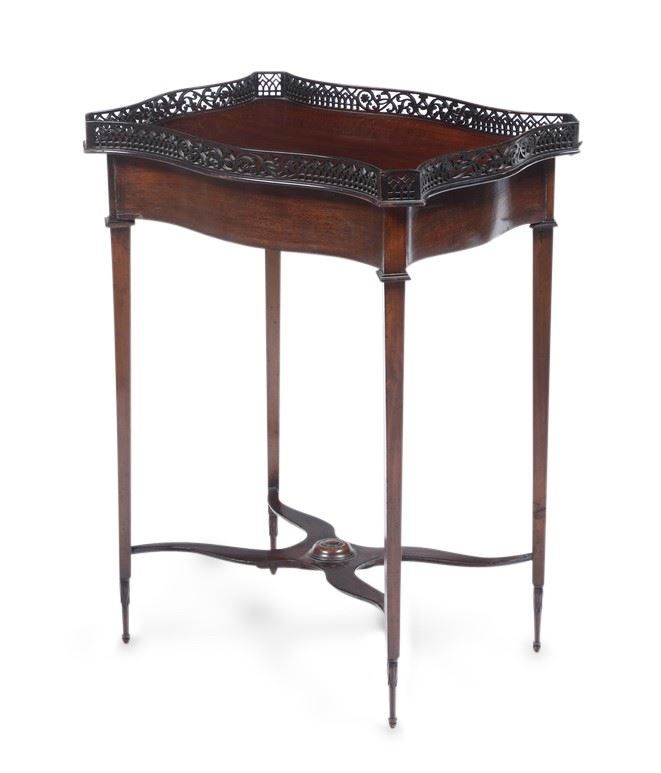 Tavolino in legno. Inghilterra XIX secolo  - Auction Antique - Cambi Casa d'Aste