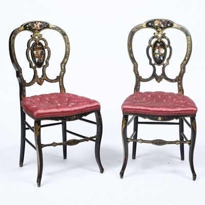 Coppia di Sedie Napoleone III in Legno Ebanizzato, Dipinto ed Intarsiato. XIX Secolo