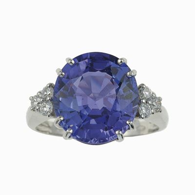 Anello con tanzanite, piccoli diamanti, gemmological report IGI