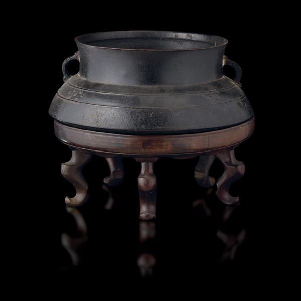 Bowl in bronzo, Cina, Dinastia Ming, XVII secolo 