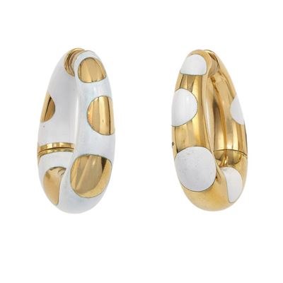 Bulgari, Orecchini con smalto bianco in oro giallo 750/1000