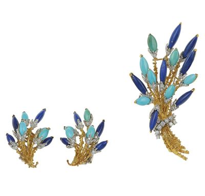 Demi-parure Composta da Spilla ed Orecchini con Turchesi, Smalti e Diamanti