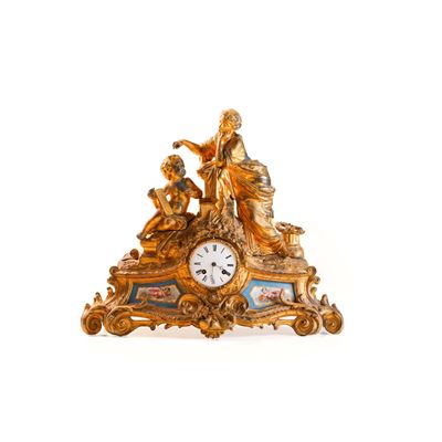 Pendola da tavolo in metallo dorato, fine XIX - inizio XX secolo