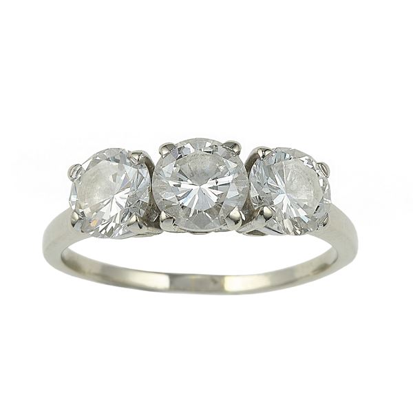 Brilliant-cut diamond ring