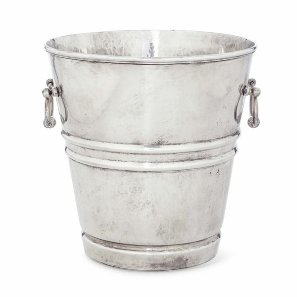 Secchiello portaghiaccio con presa ad anello. Argenteria veneta del XX secolo. Argentiere Sandonà, Vicenza