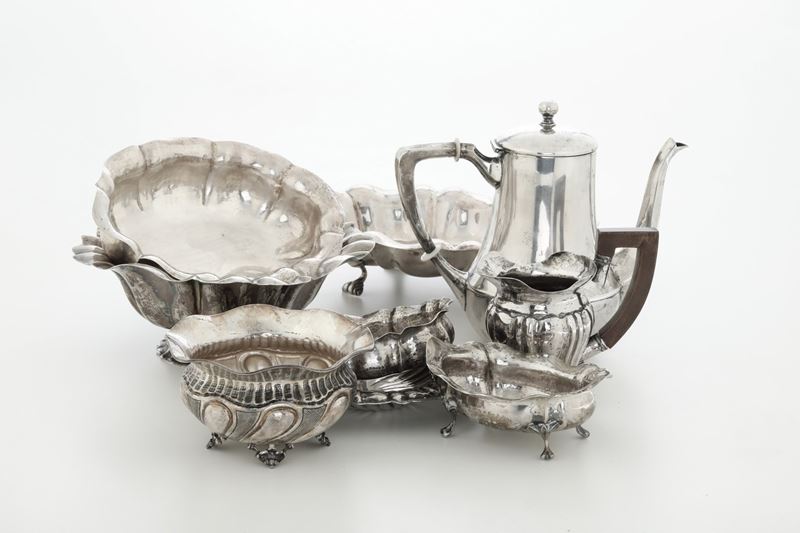 Lotto di oggetti in argento. Argenteria italiana del XX secolo  - Auction Silverware - Cambi Casa d'Aste