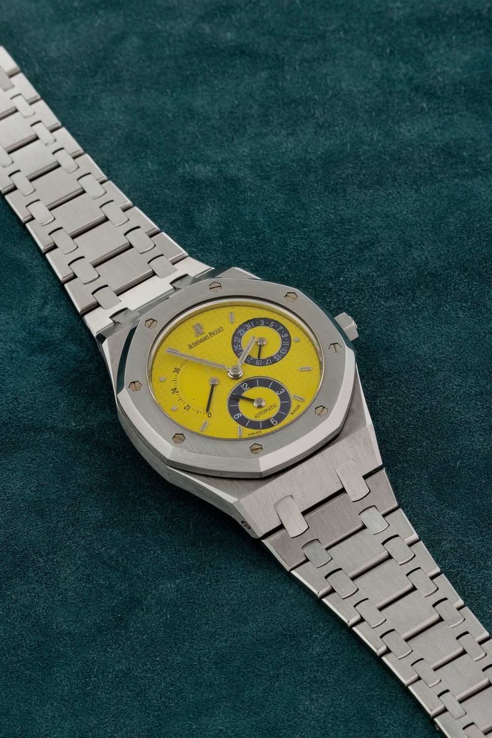 Audemars Piguet - Iconico e Ricercato Orologio da Polso Royal Oak Dual Time "giallo Ferrari" in A...
