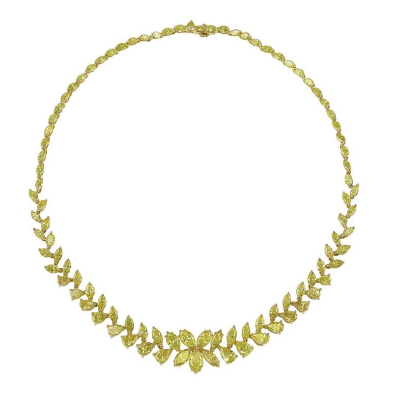 Irradiated fancy diamond and gold necklace  - Auction Fine Jewels - Cambi Casa d'Aste