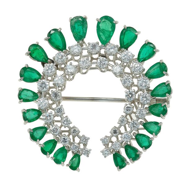 Emerald, diamond and platinum brooch