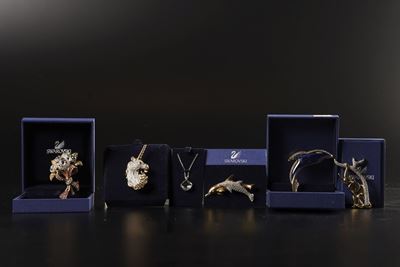 Lotto di Spille Swarovski.