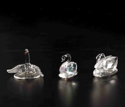 Lotto di Cigni Swarovski, Composto da Due Cigni Adulti e da un Cigno Femmina con i Suoi Cuccioli